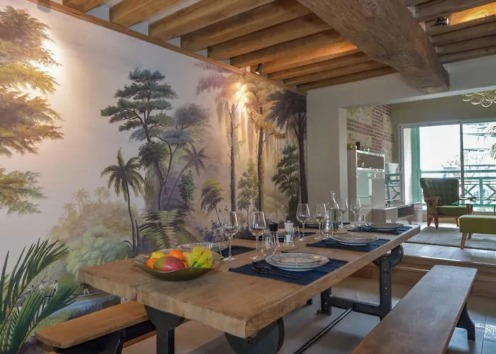 La Maison De Pierre Et Valerie St Leonard