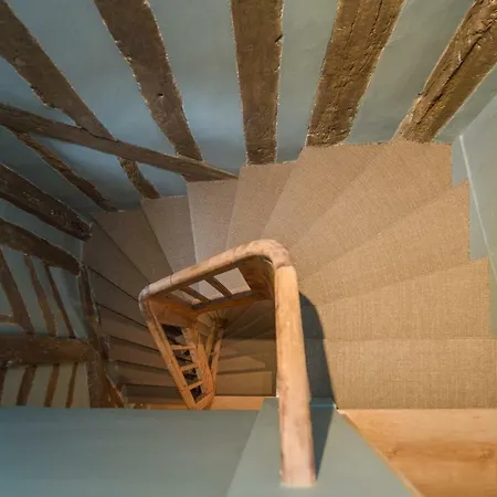 La Maison De Pierre Et Valerie St Leonard オンフルール