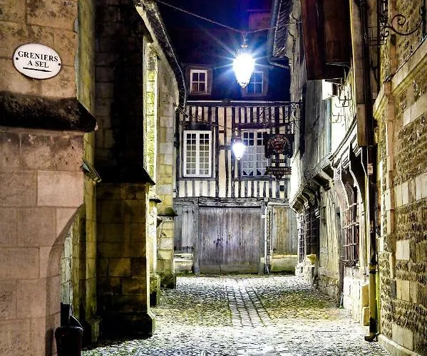 La Maison De Pierre Et Valerie St Leonard Holiday home Honfleur