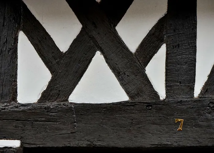 La Maison De Pierre Et Valerie St Leonard Holiday home Honfleur